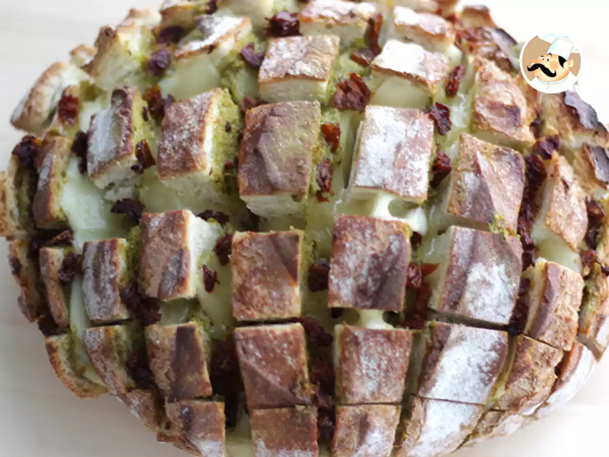 Pan de hogaza con queso y pesto - foto 2