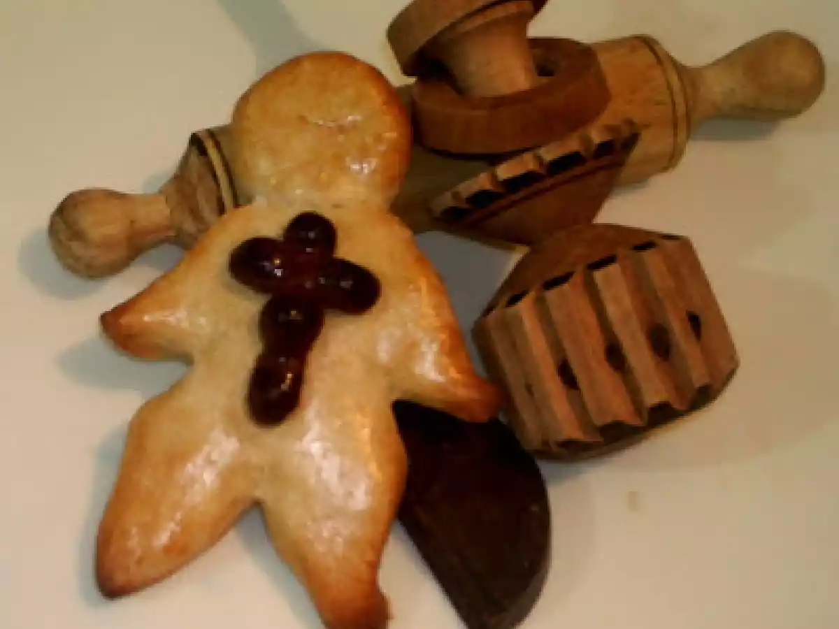PAN DE MUERTO DE CHOCOLATE RELLENO Y PAN DE ANIMAS