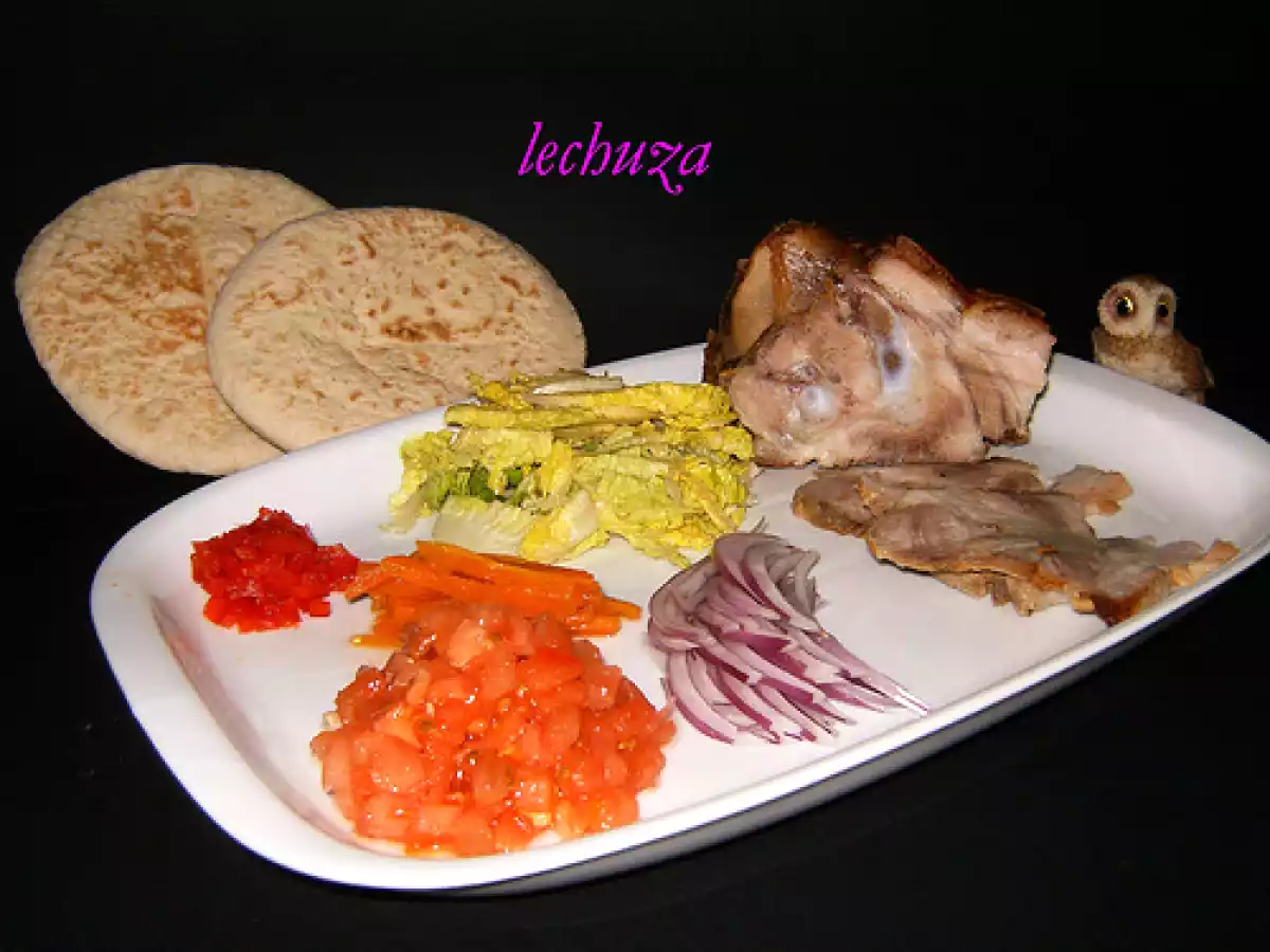 Pan de pita relleno de lacon asado - foto 2