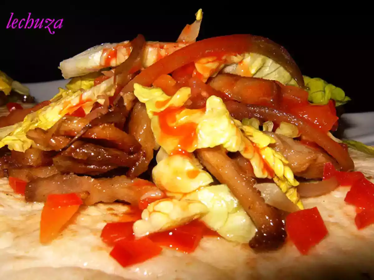 Pan de pita relleno de lacon asado - foto 5