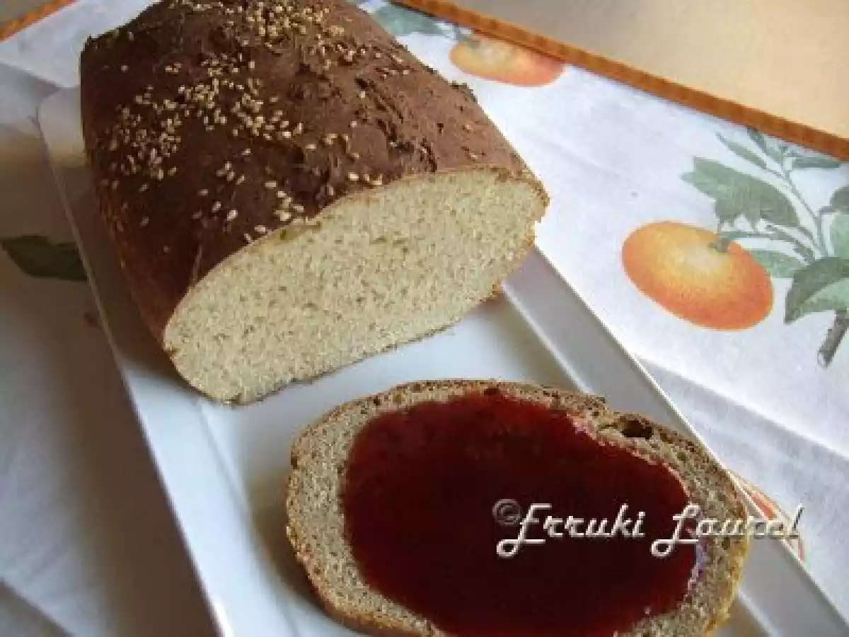 Pan de plátano al cardamomo