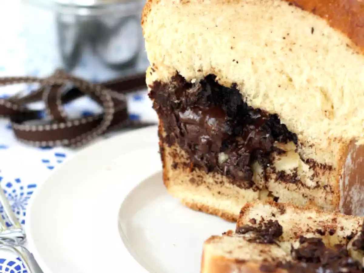 Pan dulce relleno de chocolate - foto 2