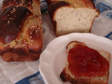 PAN INGLÉS, (Victorian milk bread) con semillas de chia y sésamo - foto 2