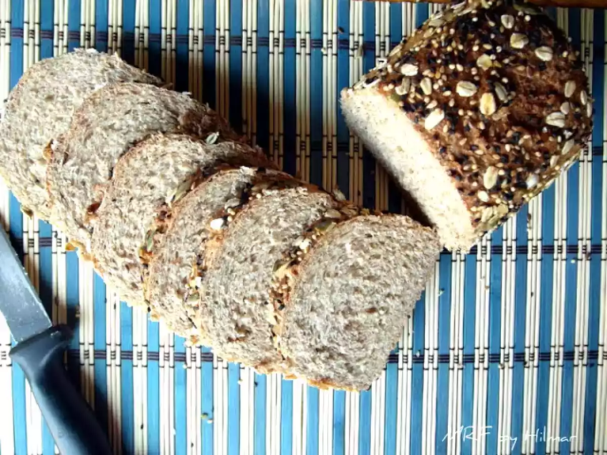 Pan integral con miel, linaza y otras semillas - foto 2