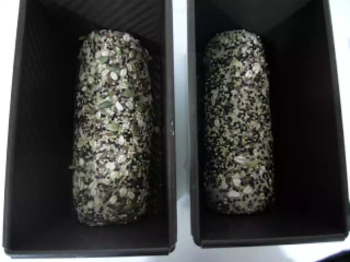 Pan integral con miel, linaza y otras semillas - foto 4