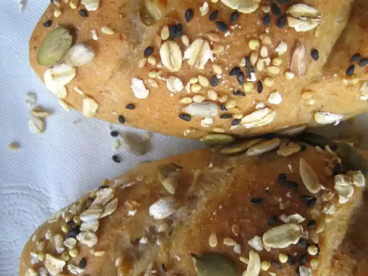 Pan integral con semillas.... y queso!