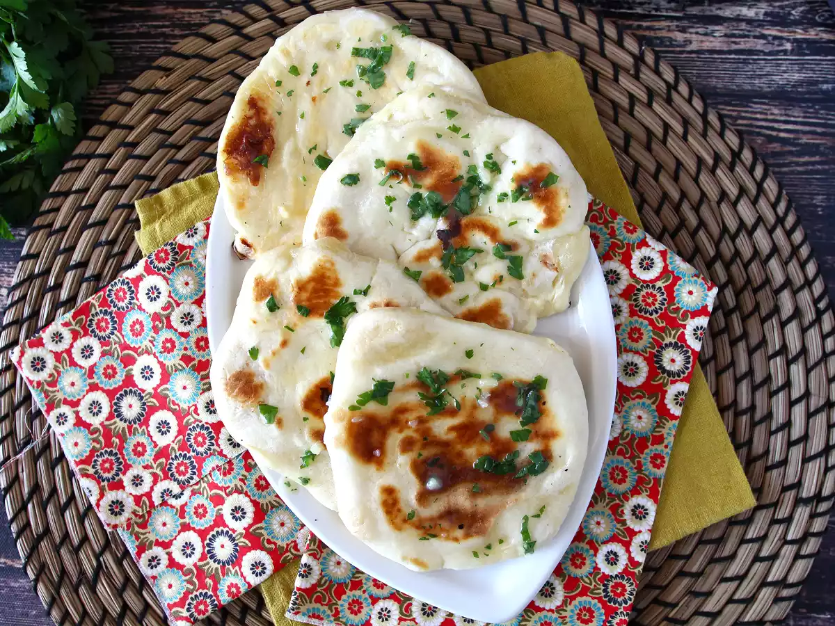 Pan naan relleno de queso en sartén, receta express - foto 5