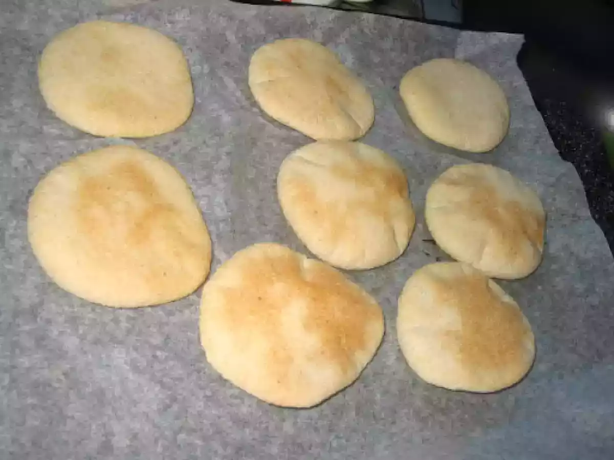 Pan plano de semola turco