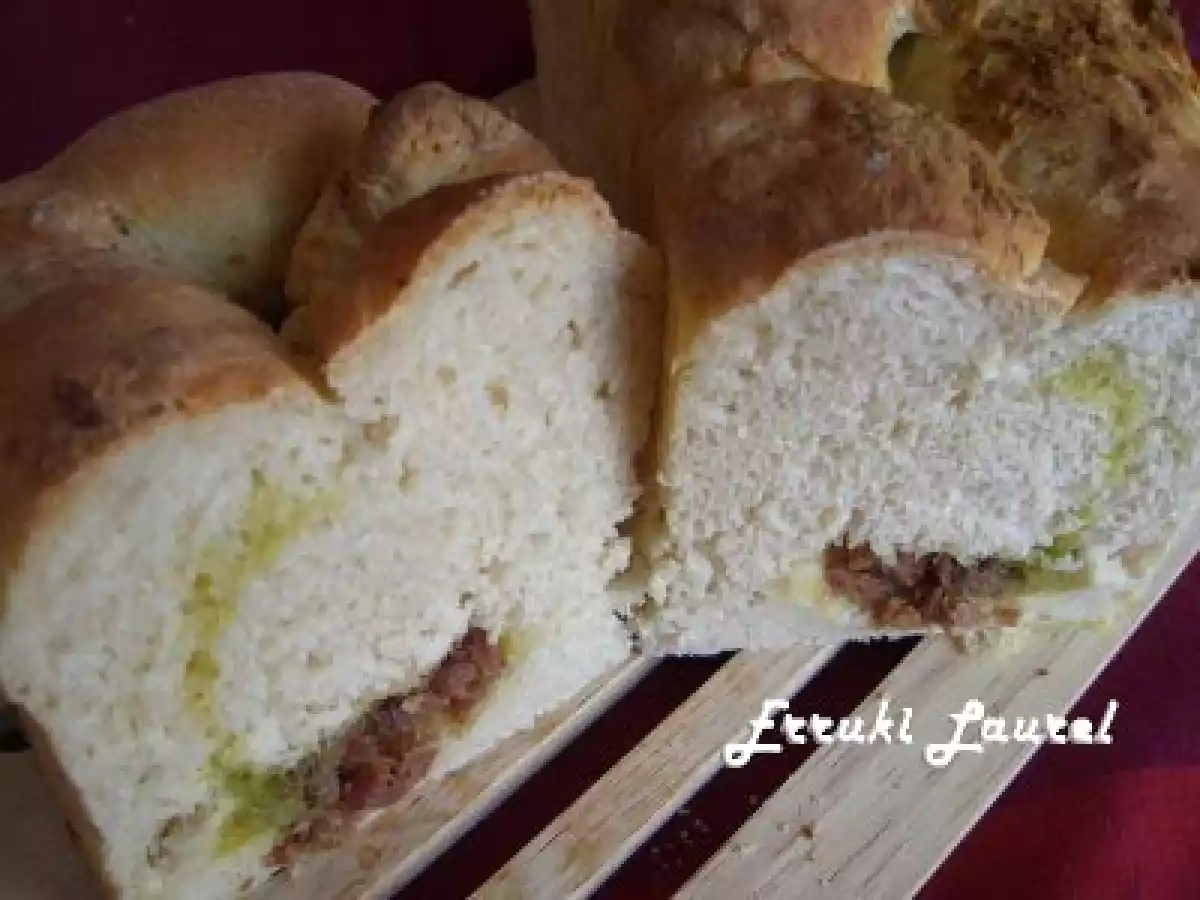 Pan relleno de jamón y pesto - foto 2