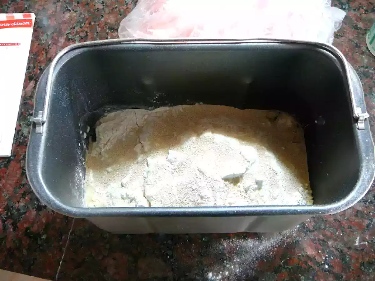 Pan tipo francés en la panificadora - foto 4