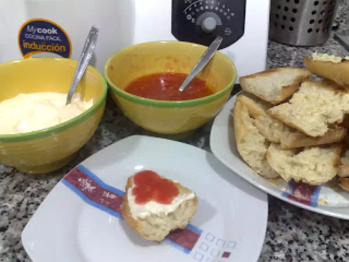 Pan tostado con ali oli y tomate