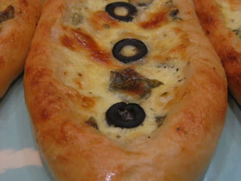 Pan turco Pide con queso y espinaca, foto 1