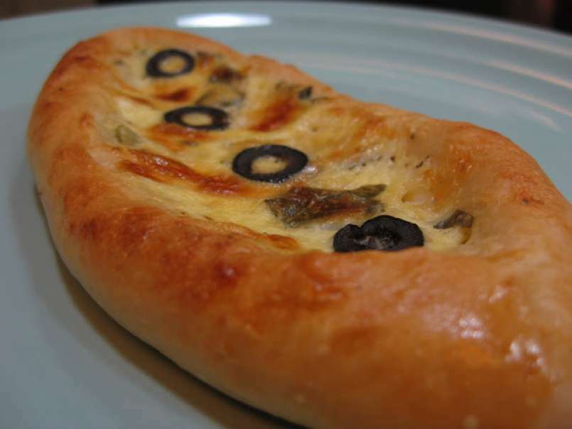 Pan turco Pide con queso y espinaca, foto 3