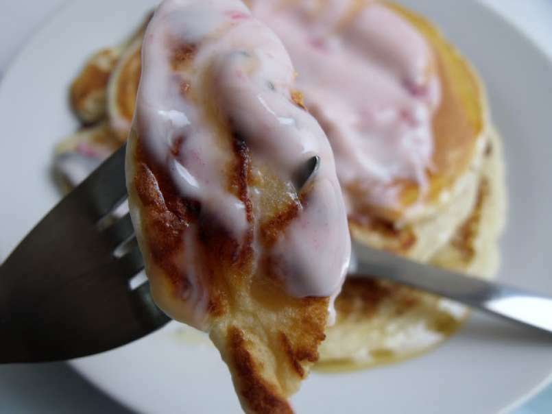 Pancakes con yogurt de fresa y miel - foto 3