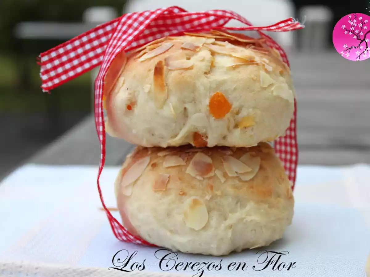 Panecillos de albaricoques secos, almendras y vainilla - Al Olor del Pan - foto 2