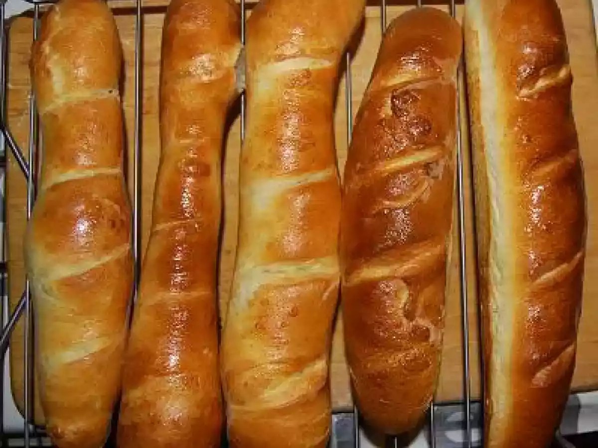 Panecillos de viena en panificadora