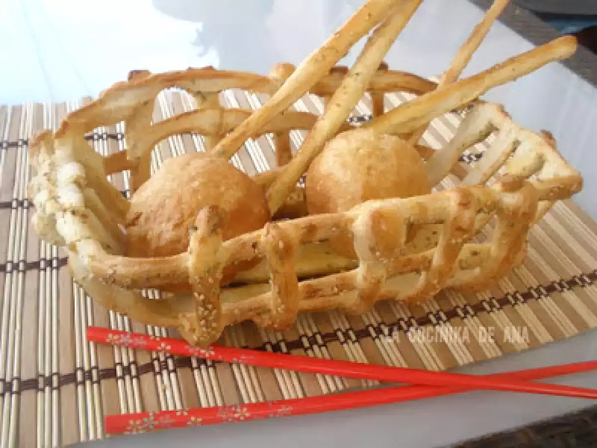 Panera de grisines y pan chino