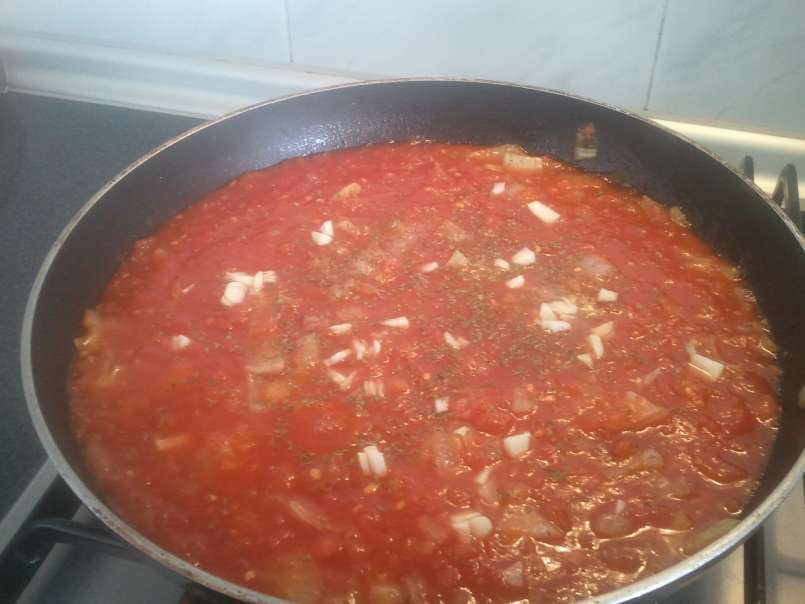 Panga con salsa de tomate y almejas, foto 6