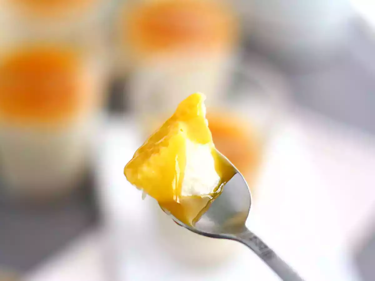 Panna Cotta vegana y sin lactosa de coco y mango - foto 3