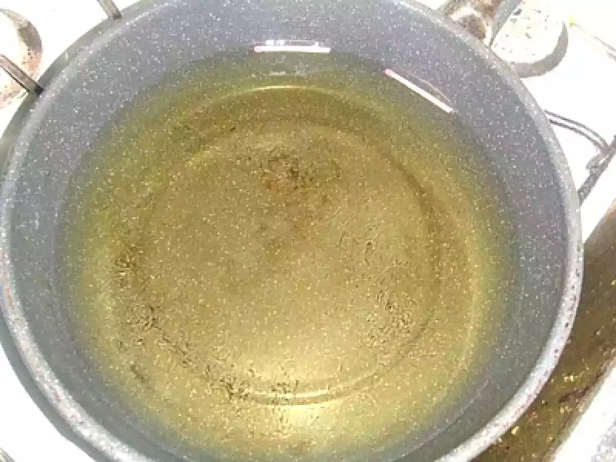 Papas fritas con huevos revueltos - foto 2