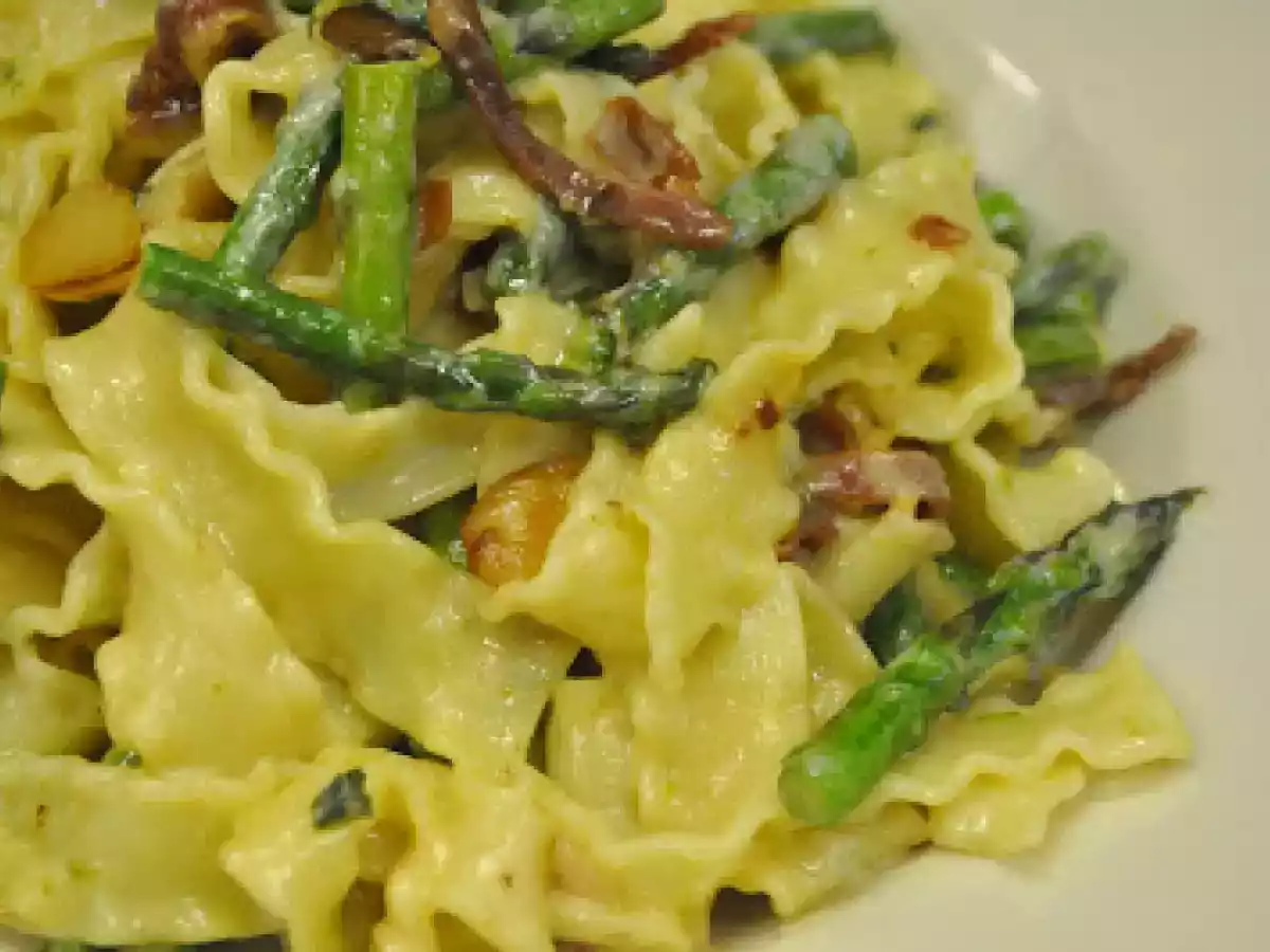 Pappardelle Con Esparragos Y Prosciutto... - foto 9