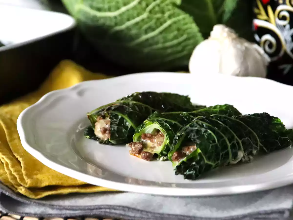 Paquetitos de col rellenos de carne molida - foto 2