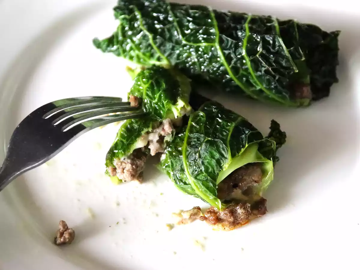 Paquetitos de col rellenos de carne molida - foto 5