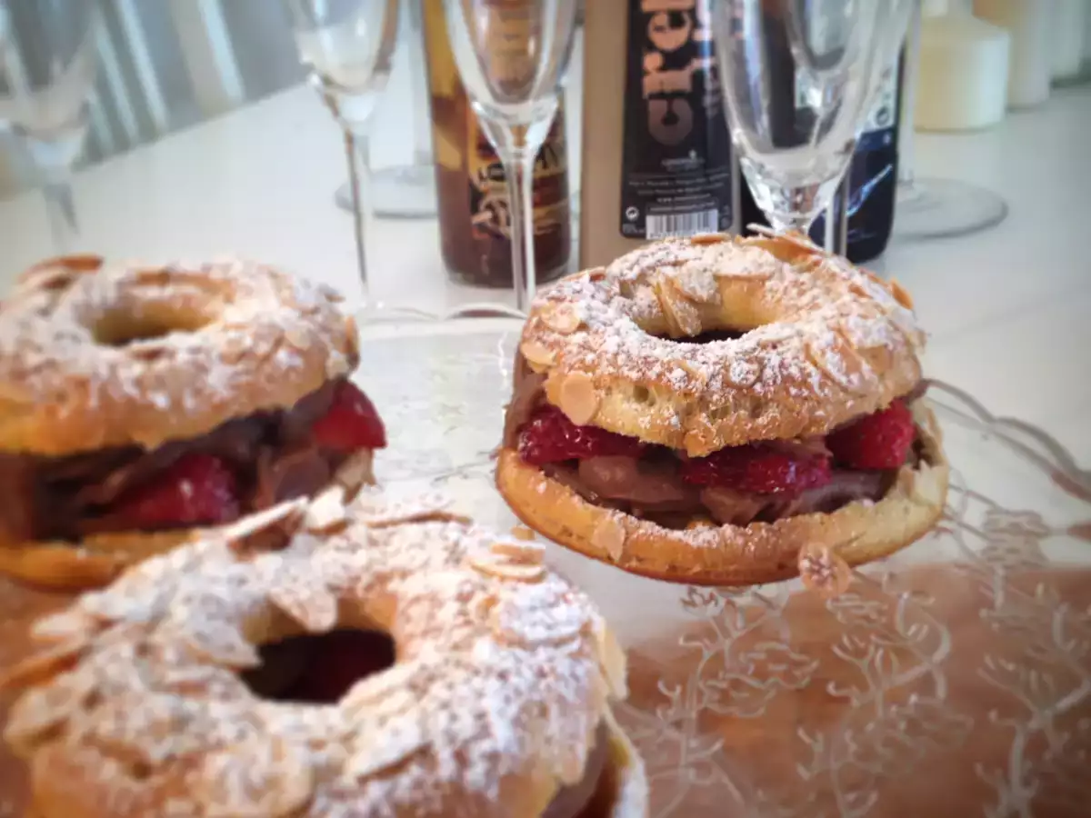 Paris-Brest de crema de praliné y fresas - foto 3