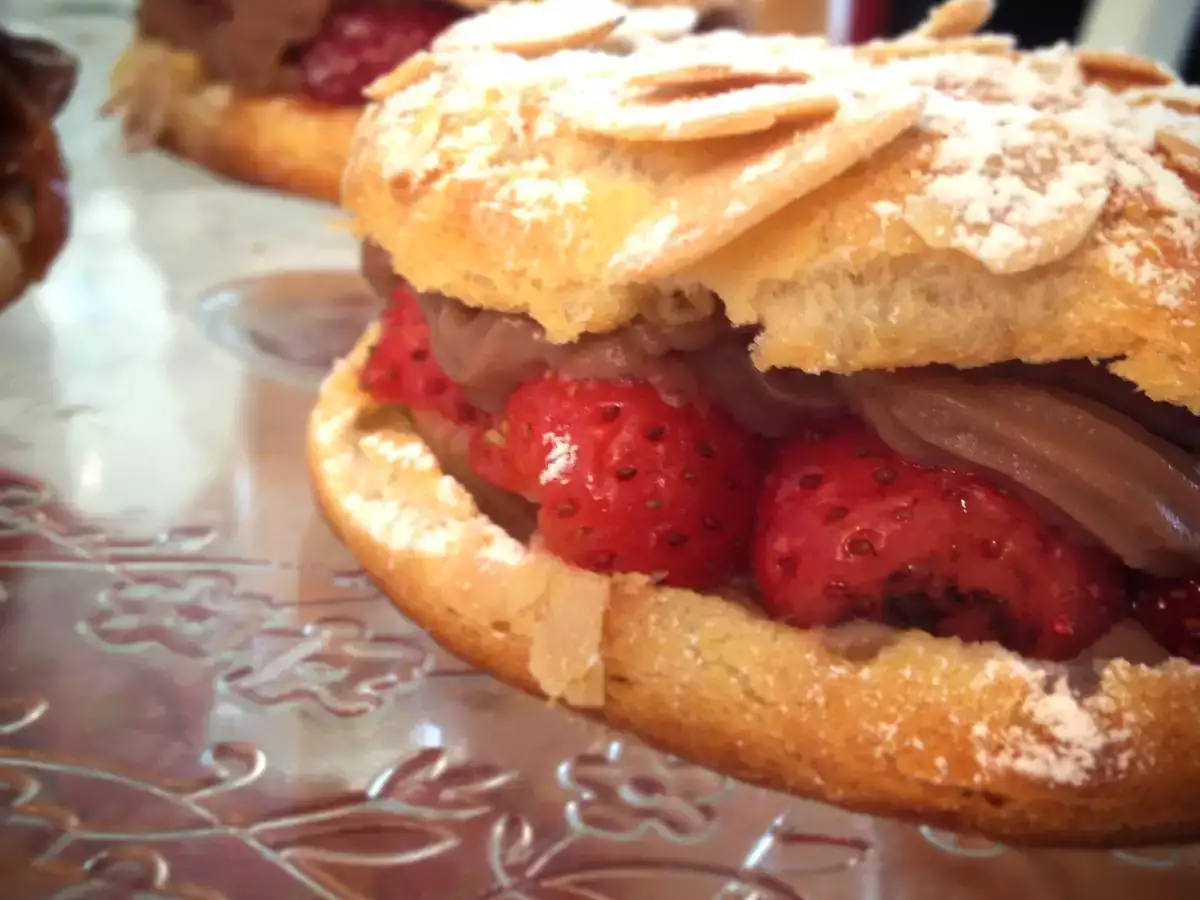 Paris-Brest de crema de praliné y fresas - foto 5