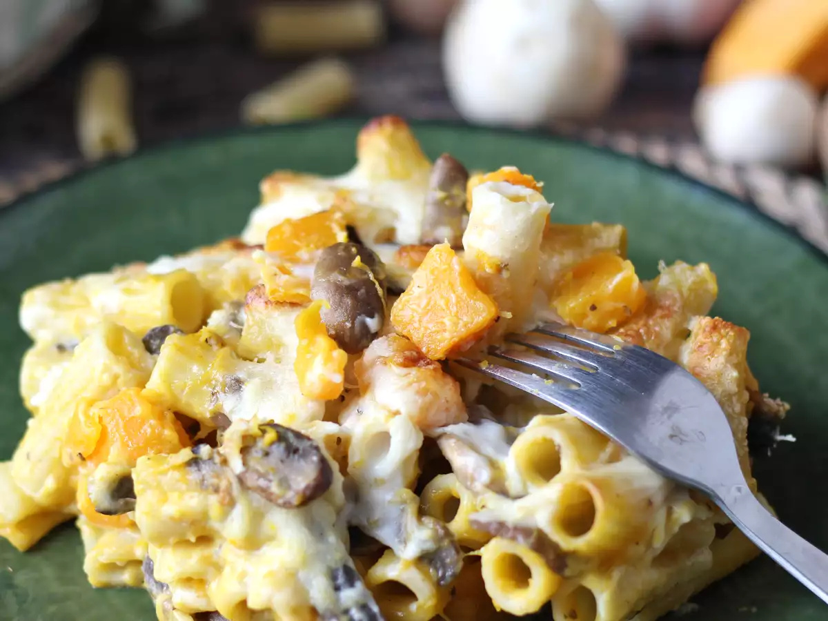 Pasta al horno con calabaza, setas y bechamel - foto 2