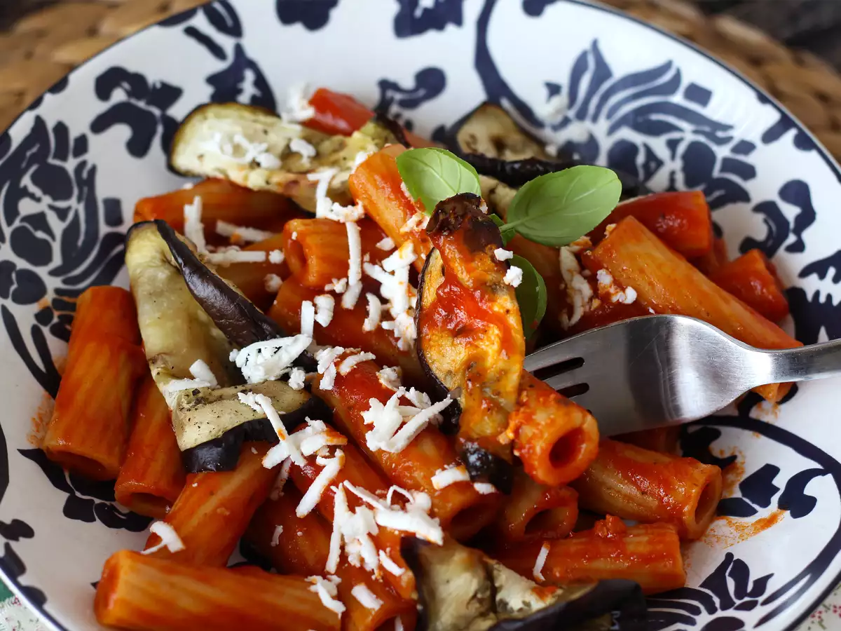 Pasta alla Norma, el delicioso plato siciliano de pasta con berenjena - foto 4