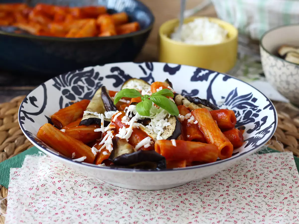 Pasta alla Norma, el delicioso plato siciliano de pasta con berenjena - foto 6