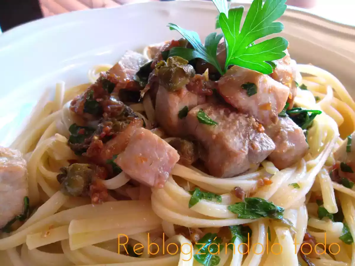 Pasta con atún rojo