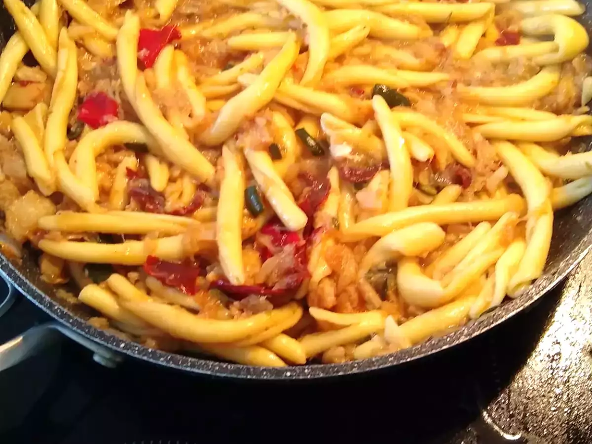 Pasta con bacalao y crema de quesos - foto 2