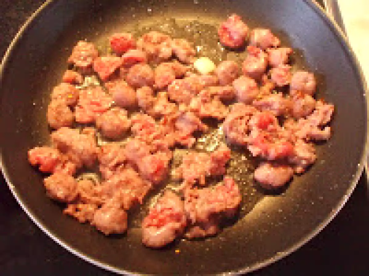 Pasta con broccoli e salciccia (pasta con brócolis y salchicha) - foto 4