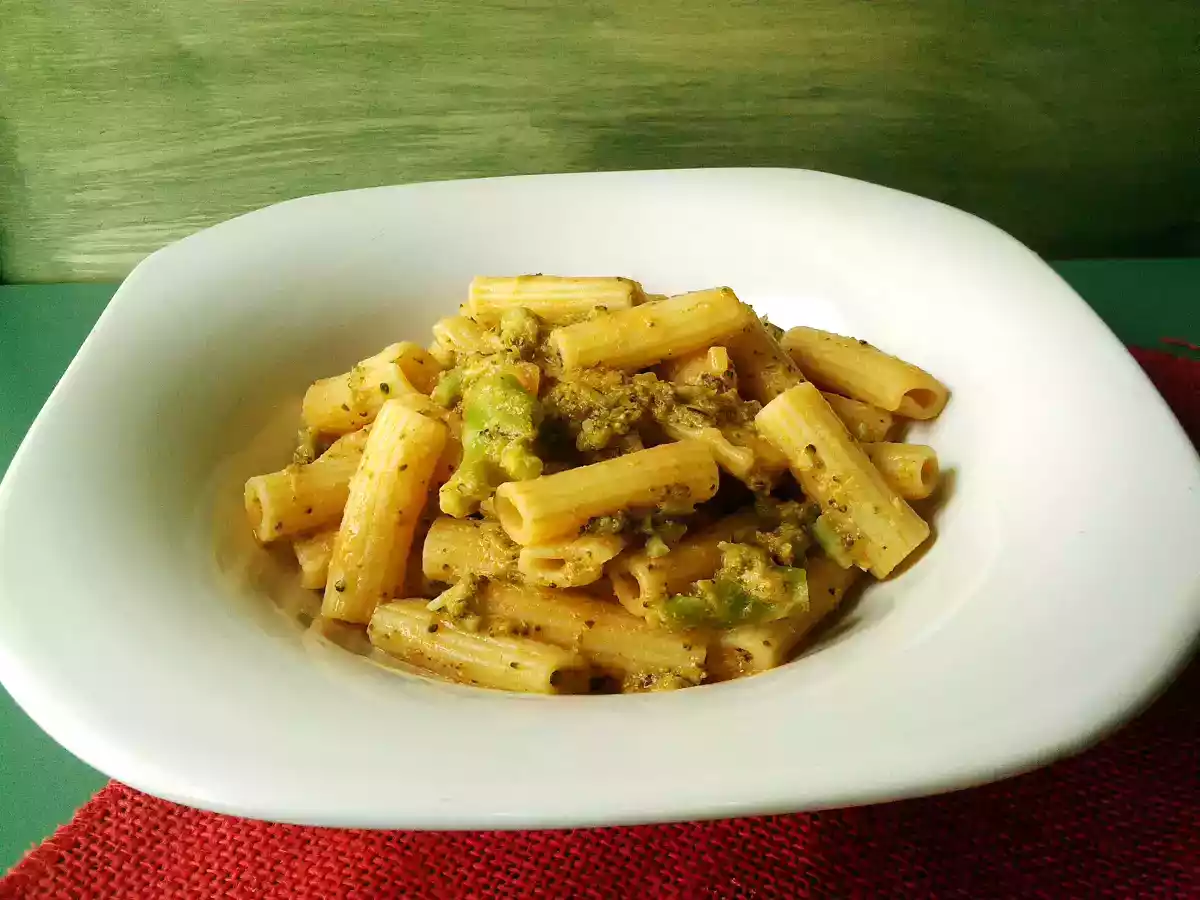 Pasta con brócoli, una receta económica - foto 3
