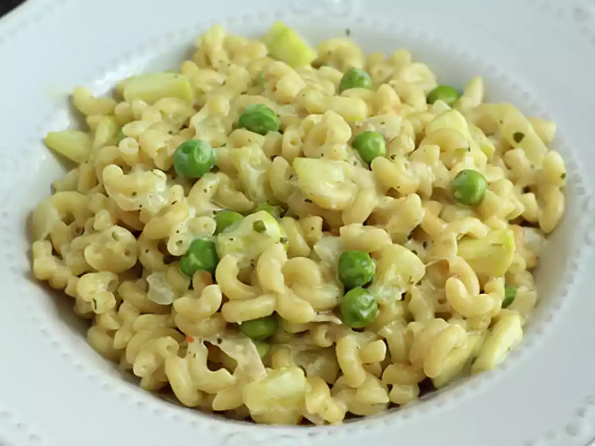 Pasta con calabacín, guisantes y queso, estilo risotto - foto 2
