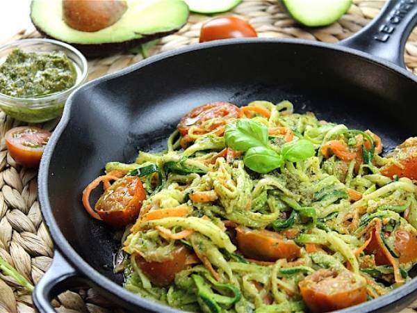 Pasta con calabacin y salmon