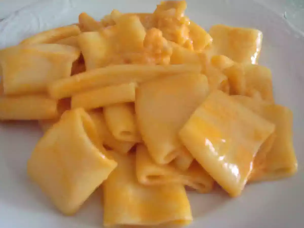 Pasta con calamares y sepia