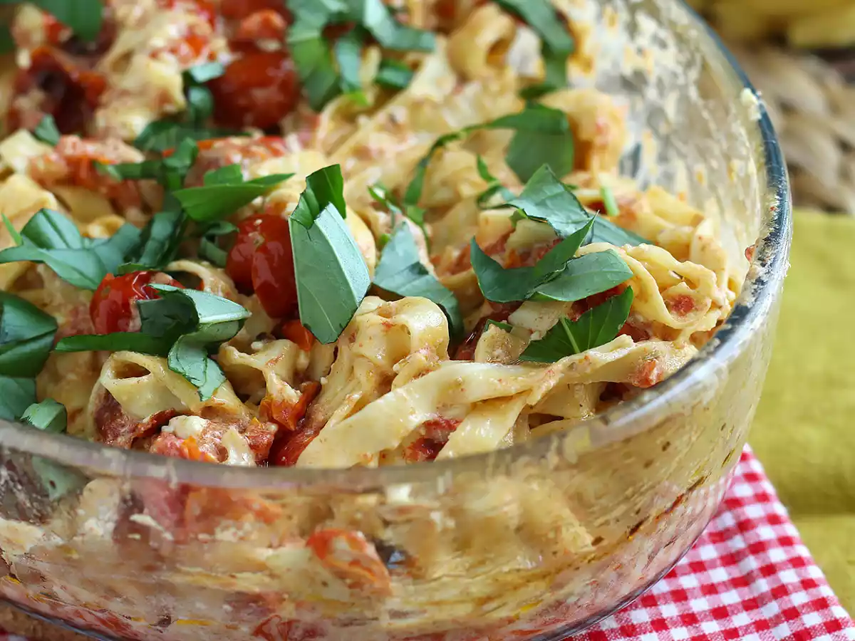 Pasta con feta y tomate cherry - Baked feta pasta - foto 5