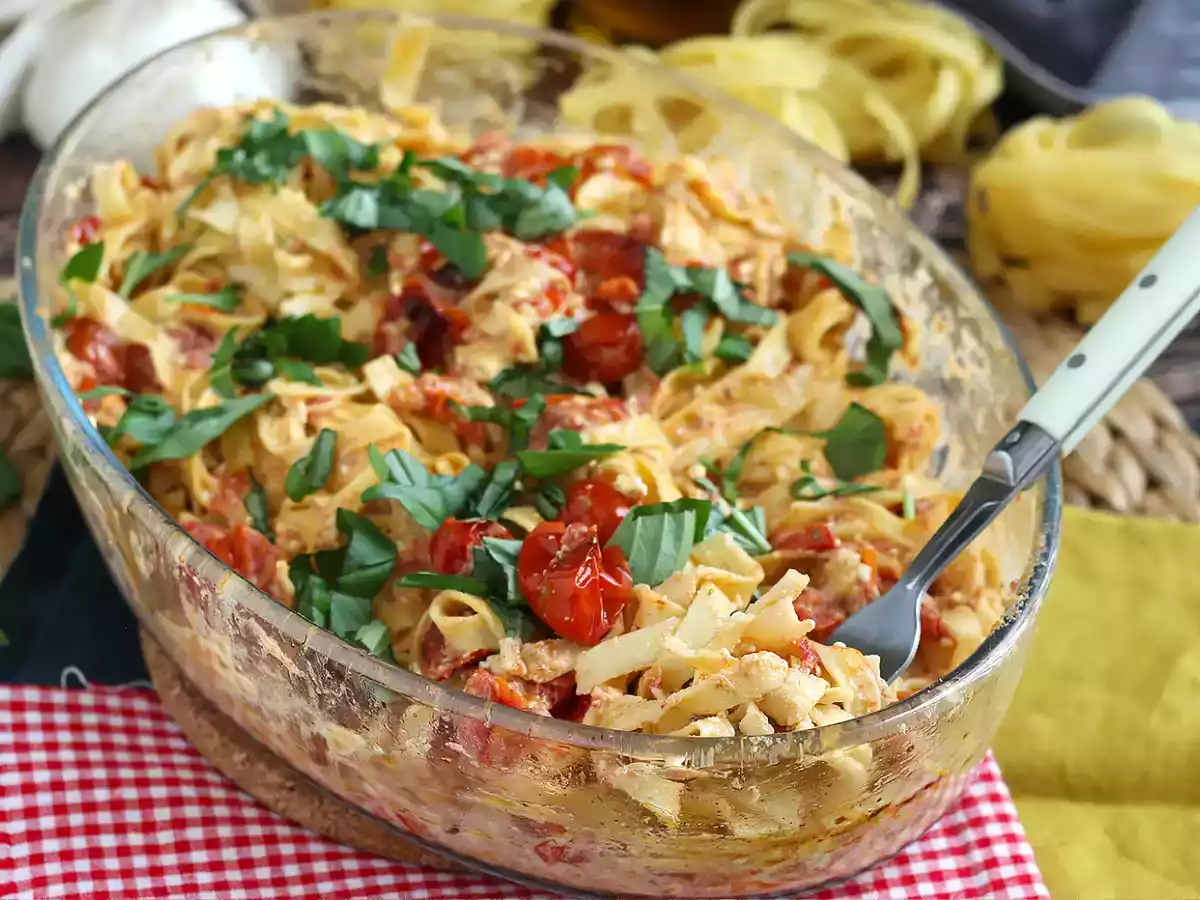 Pasta con feta y tomate cherry - Baked feta pasta - foto 6