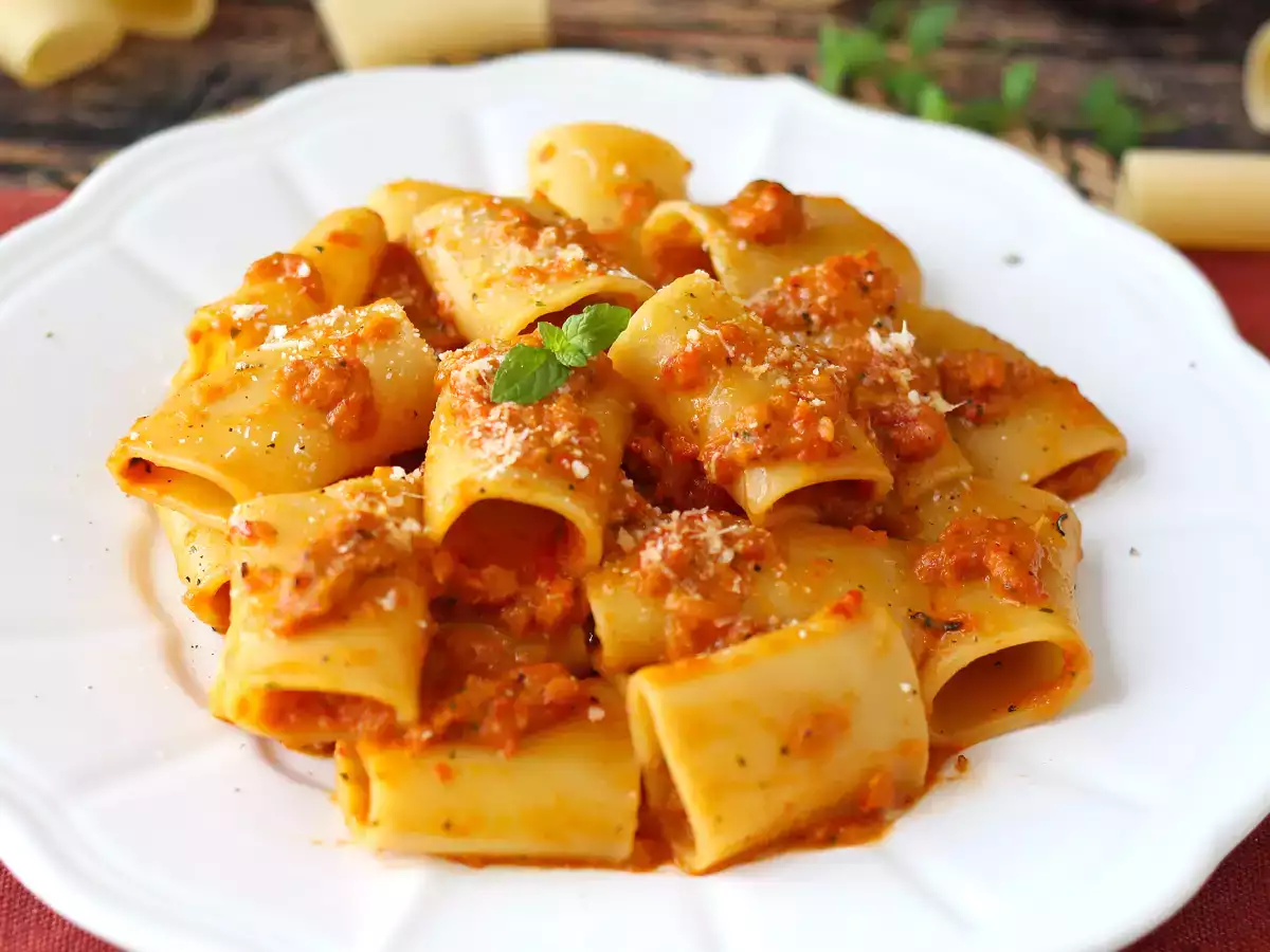 Pasta con pimientos y menta: cremosa y aromática - foto 2