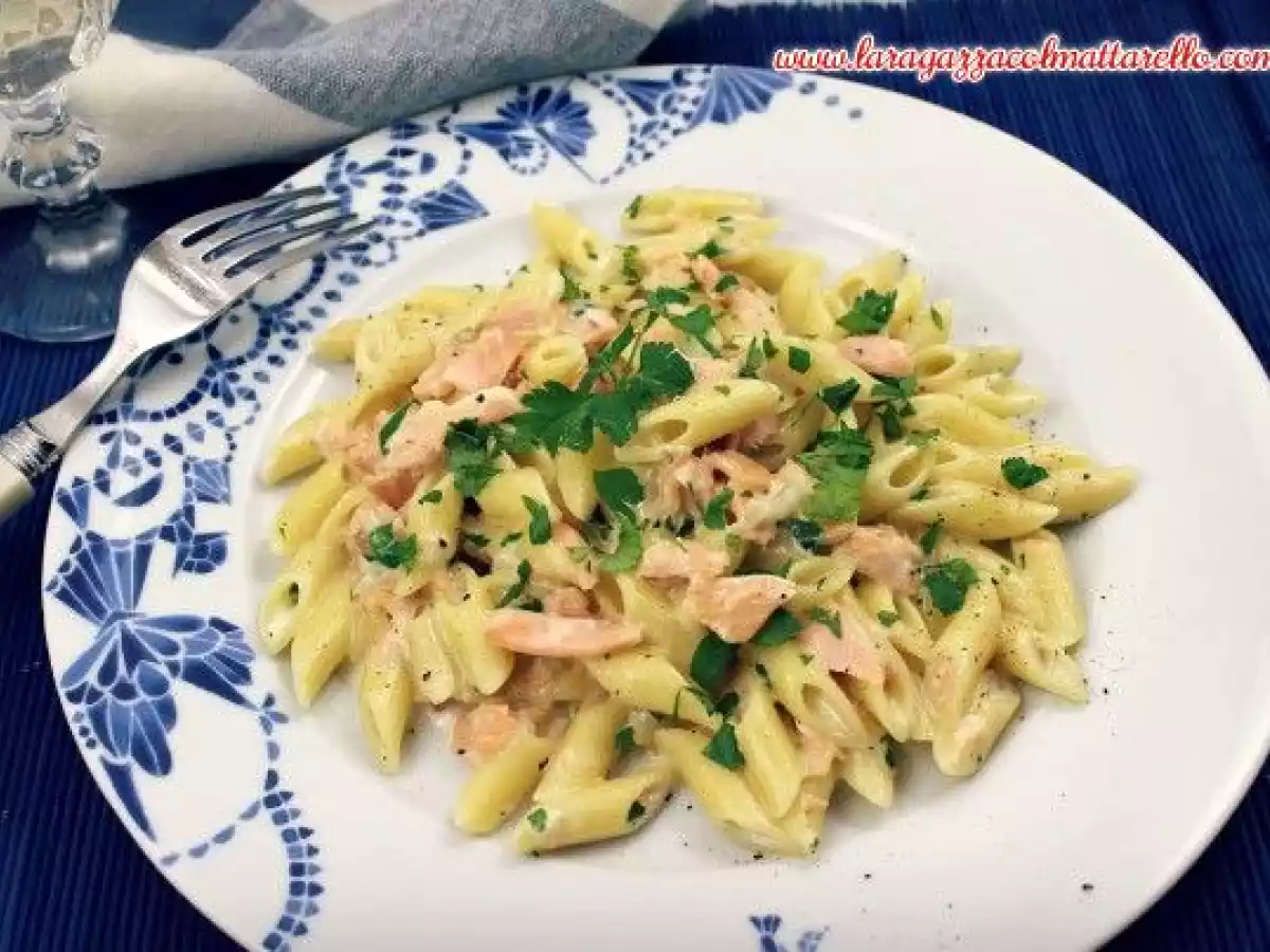 Pasta con salmón (penne al salmone)