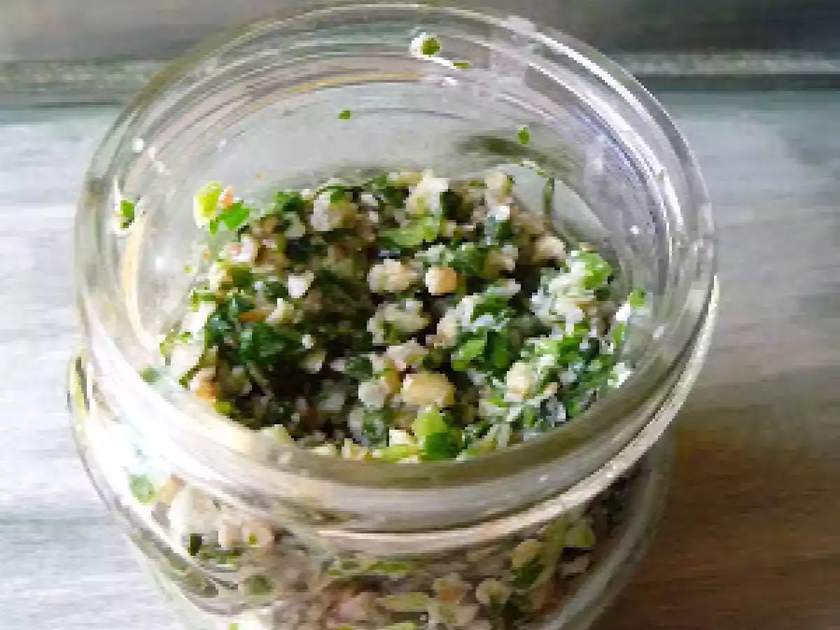 Pasta con salsa de rúcula, albahaca y nueces - foto 2