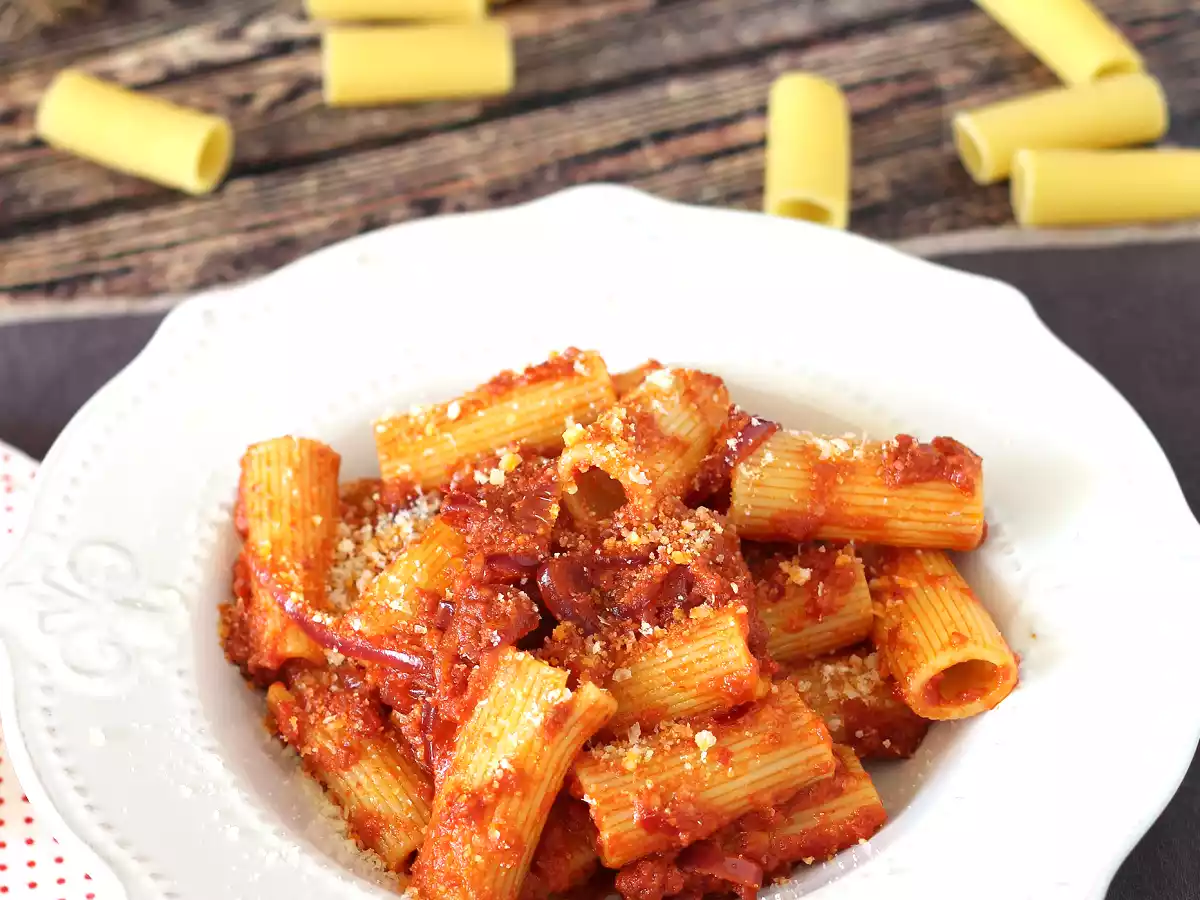 Pasta con salsa de tomate y 'nduja calabrese - foto 4
