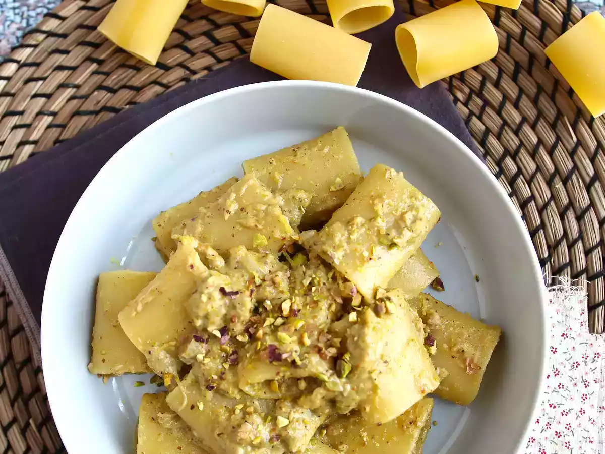 Pasta con una estupenda salsa de atún, pistachos y limón - foto 3