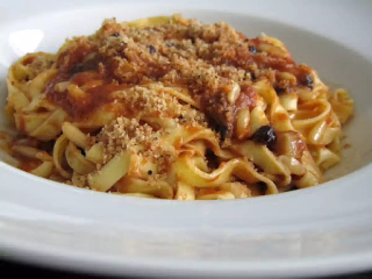 Pasta Fresca con Anchoas y Tomate - foto 2