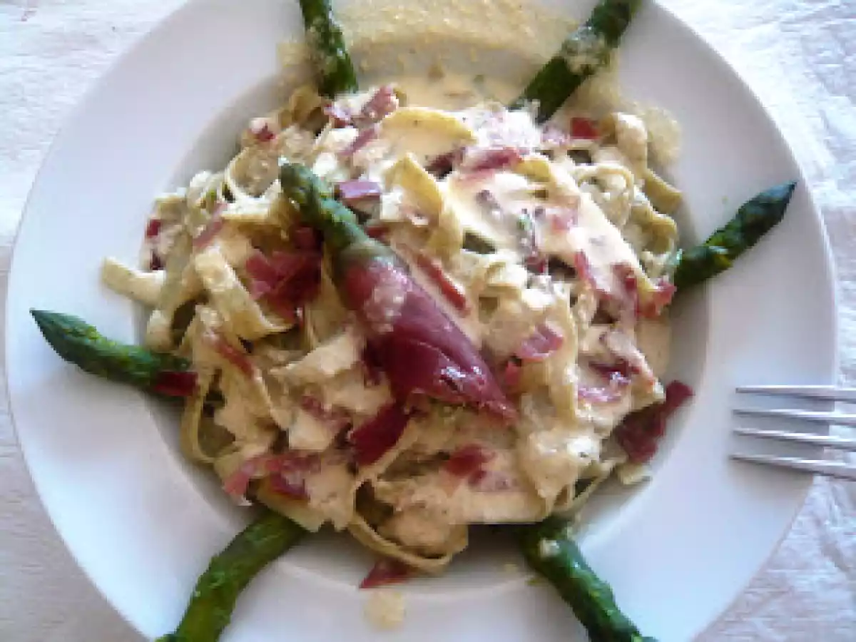 Pasta fresca de judías verdes con espárragos y pesto de limón - foto 2