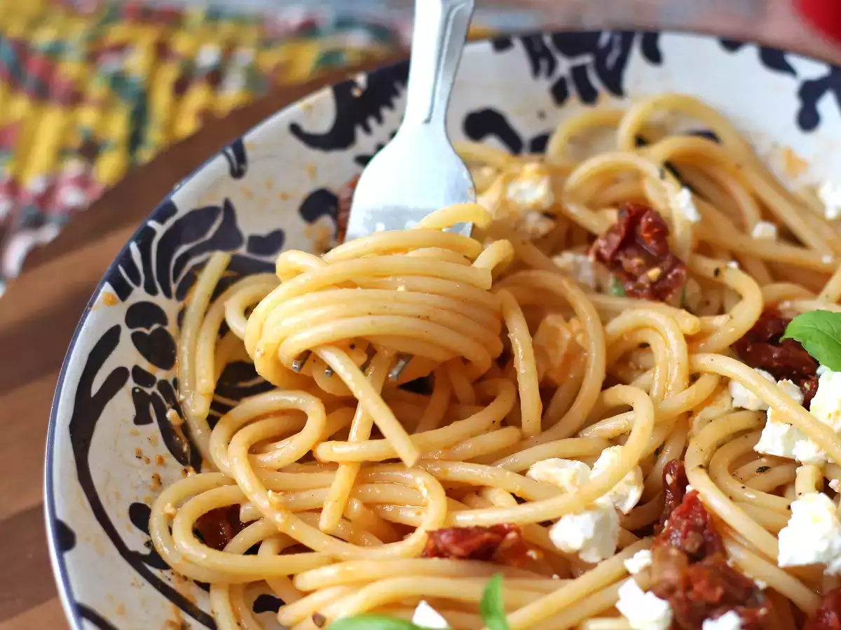Pasta fría con gazpacho, una receta de verano fresca y sabrosa - foto 2
