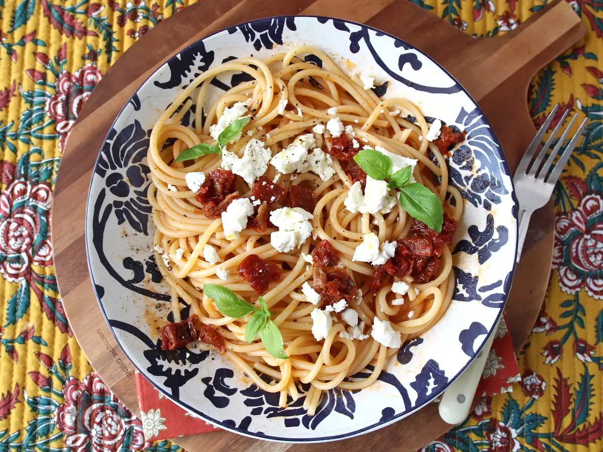 Pasta fría con gazpacho, una receta de verano fresca y sabrosa - foto 3